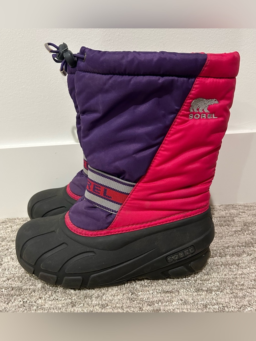 Sorel Kids Purple and Pink Insulated Snow Boots Sz 4